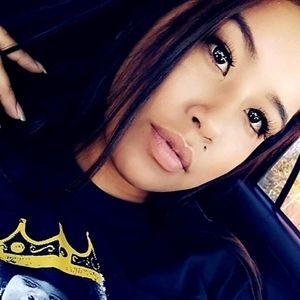 Meet your Posher, Serena